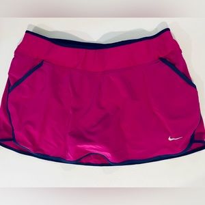 GUC Nike Dry Fit Fuschia Skort Women’s Size M